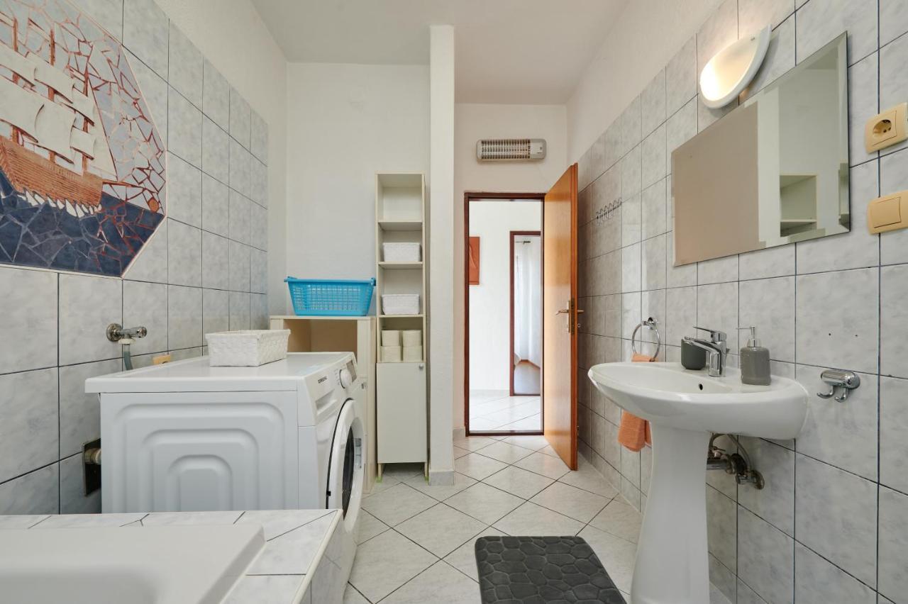 Guesthouse Aria Trogir Eksteriør bilde