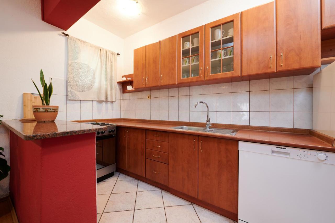 Guesthouse Aria Trogir Eksteriør bilde